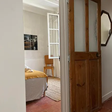 Penthouse With Large Terrace And Veranda Apartment Arles