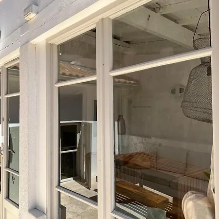 Penthouse With Large Terrace And Veranda Apartment Arles