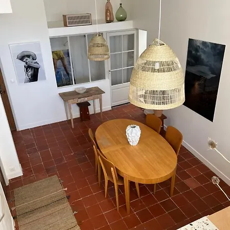 Penthouse With Large Terrace And Veranda Apartment Arles